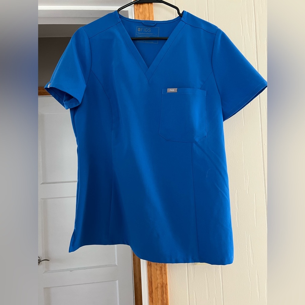 Figs Scrub Top